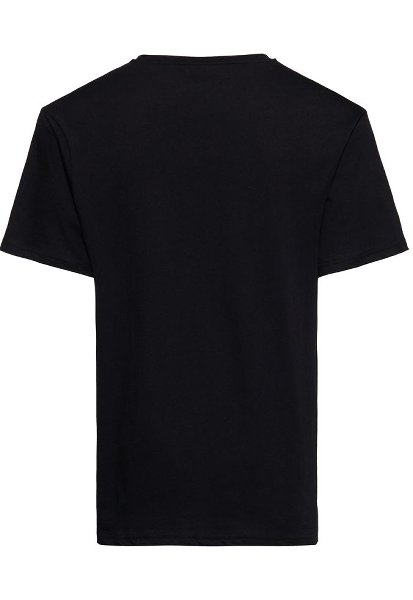T-Shirt Man in Black